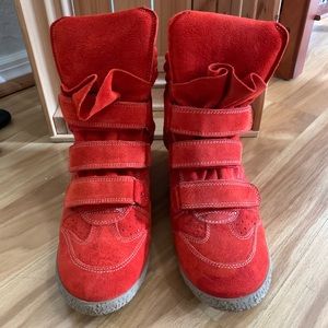 Brand new Steven by Steve Madden sneaker wedges